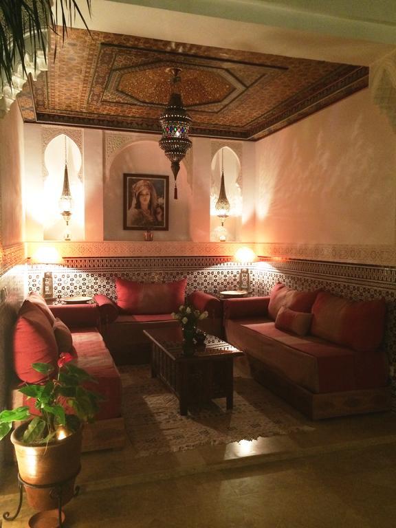 Riad Viva Marrákes Kültér fotó A Moroccan living room